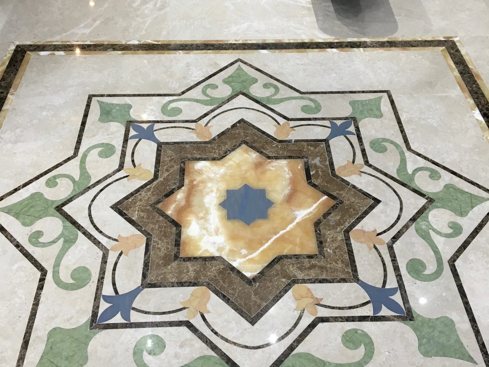 Geometric Floor Medallion